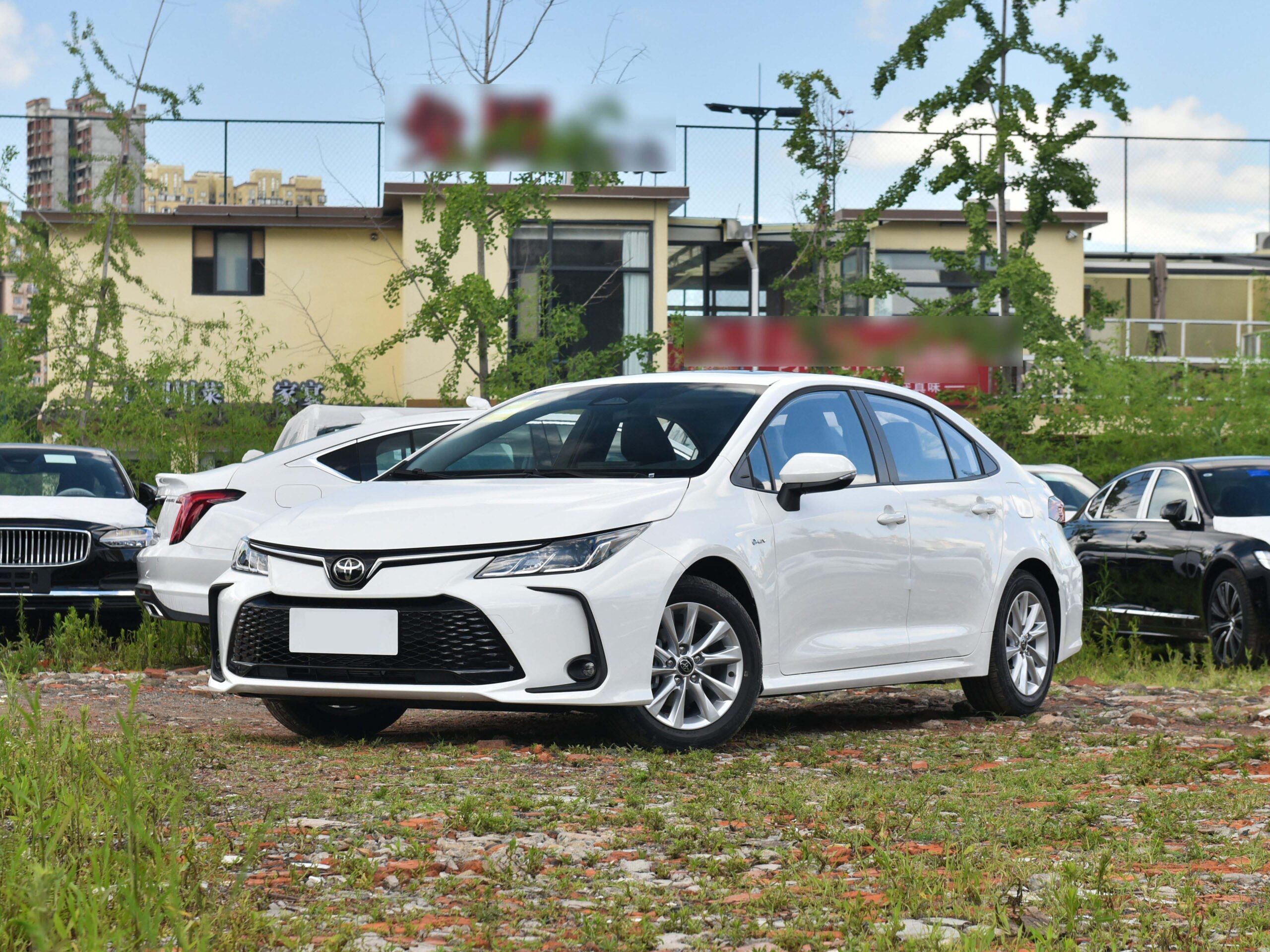 2025 Toyota Corolla 1.8 Hybrid